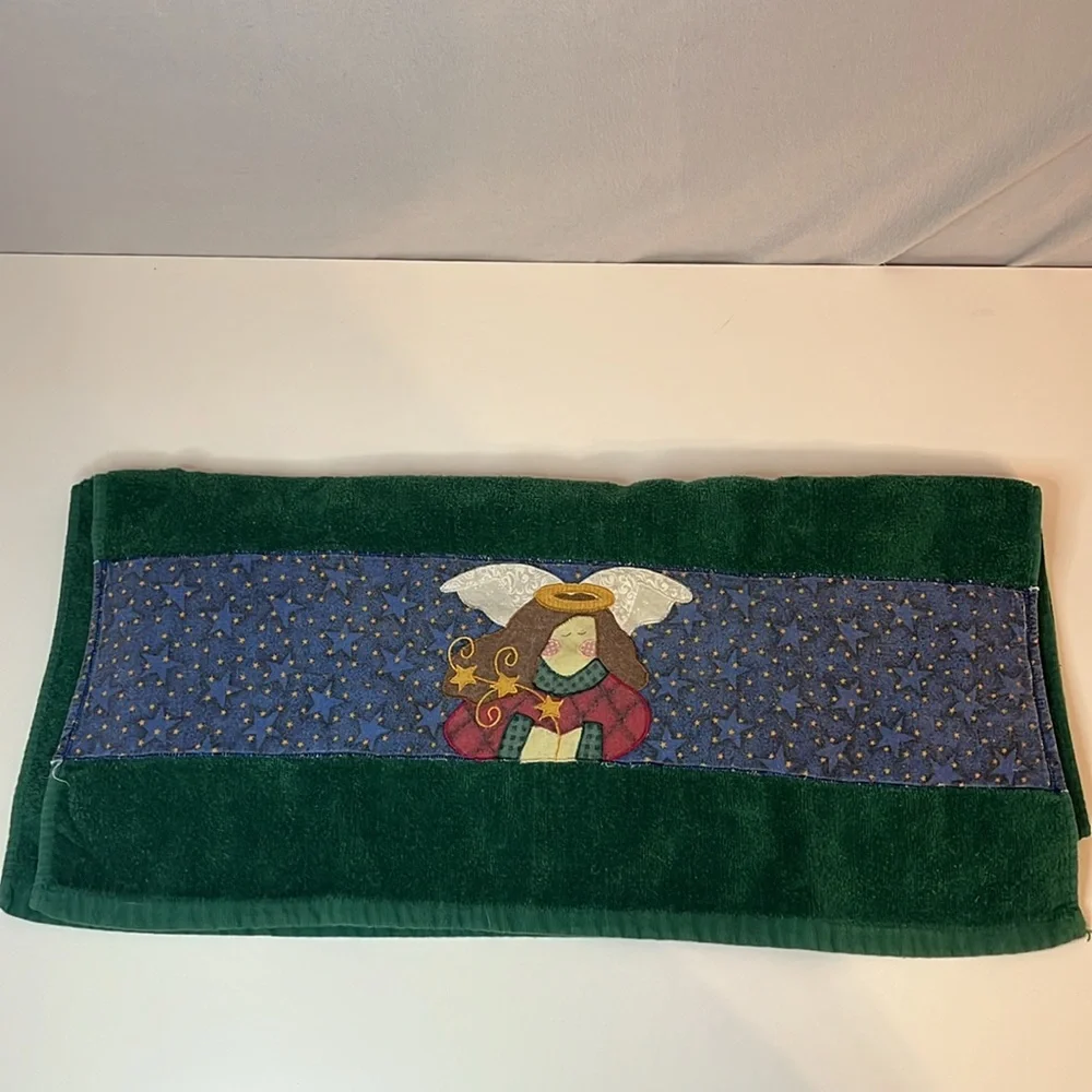 Dark Green Decorative Towel Set with Angel Adornment